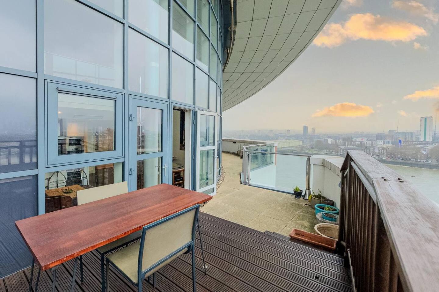 London Canary Wharf Riverside Penthouse Apartment Eksteriør billede